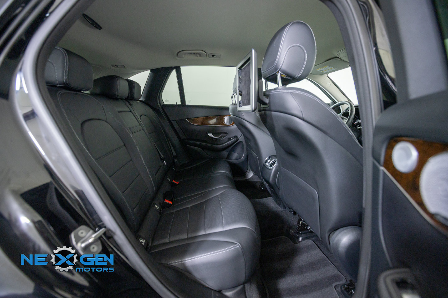 Used 2019 Mercedes-Benz GLC 300 4MATIC image 37