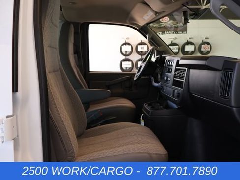 New 2026 GMC Savana 2500 w/ Driver Convenience Package RWD image 17