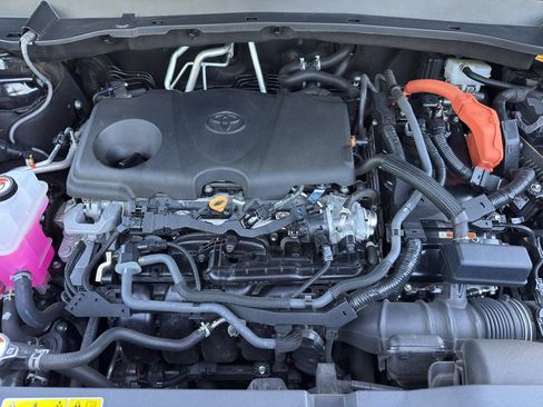Used 2025 Toyota Grand Highlander AWD Hybrid image 38