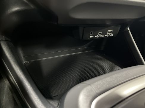 Used 2024 Subaru Crosstrek 2.0i Premium AWD/4WD image 24