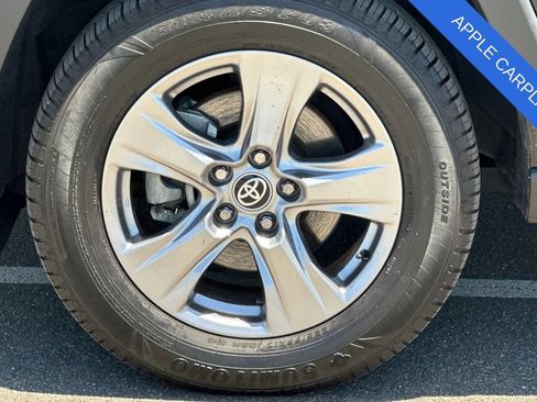 Used 2023 Toyota RAV4 XLE FWD image 29