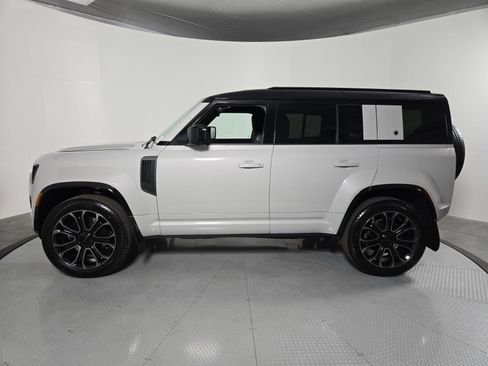 New 2026 Land Rover Defender 110 OCTA AWD/4WD image 35