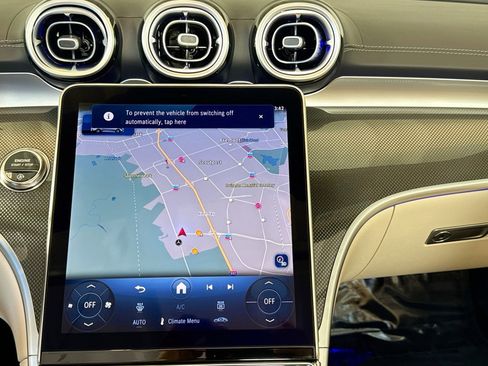 Used 2024 Mercedes-Benz CLE 300 4MATIC Cabriolet image 13