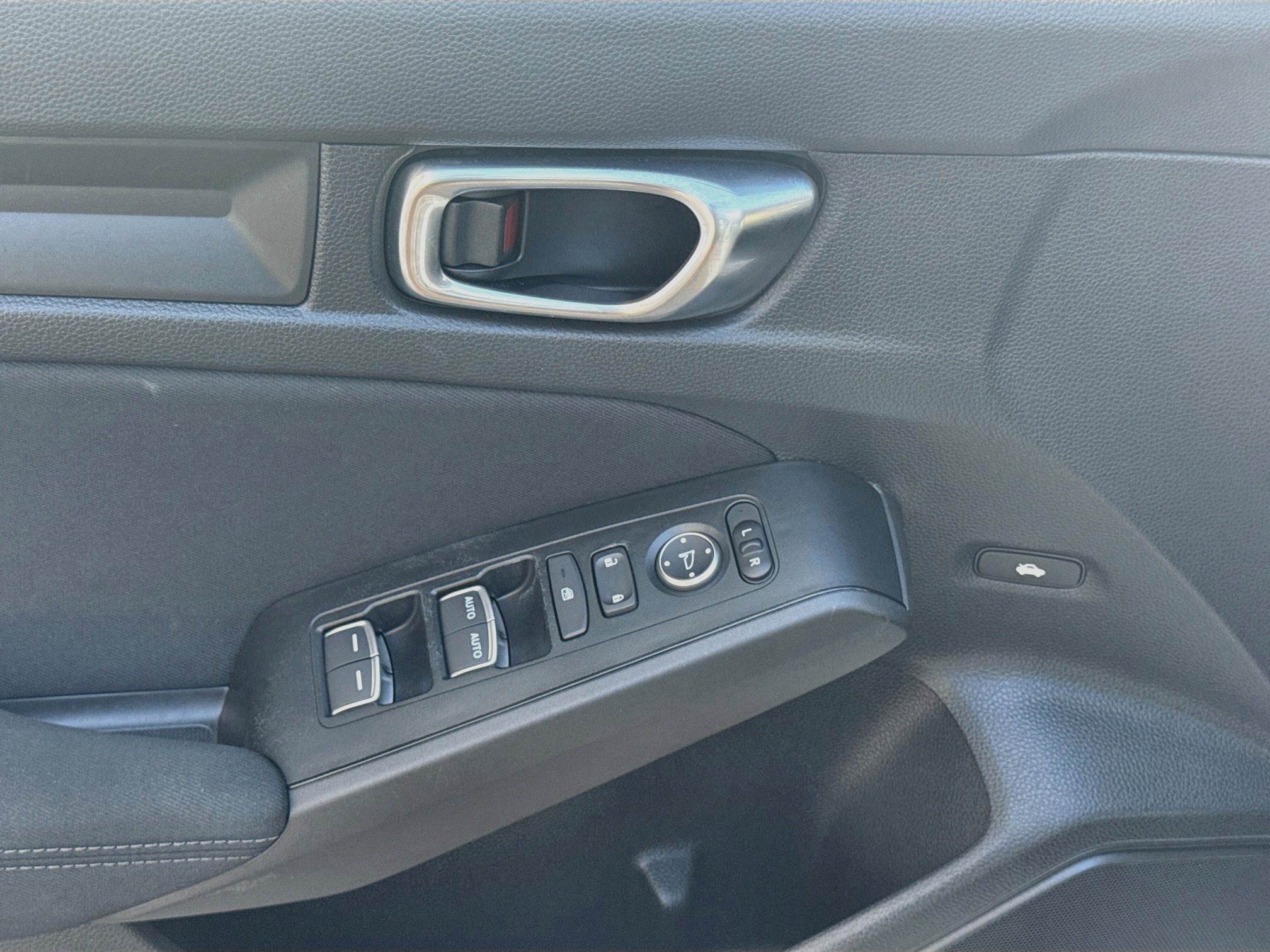 Used 2025 Honda Civic LX image 16