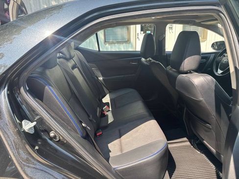 Used 2019 Toyota Corolla SE w/ SE Premium Package FWD image 30