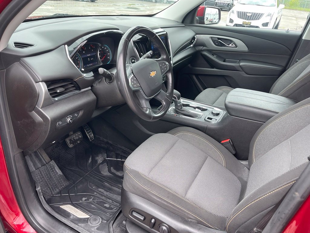 Used 2021 Chevrolet Traverse LT FWD image 13