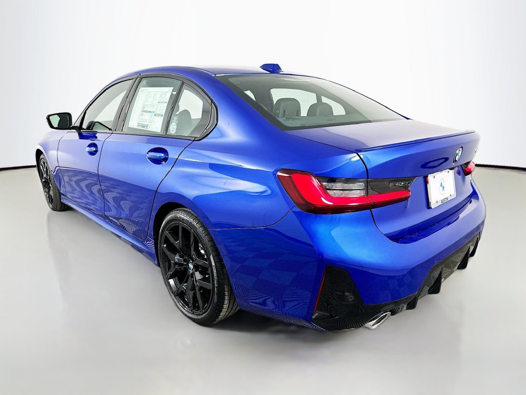Used 2026 BMW 330i Sedan w/ M Sport Package RWD image 7