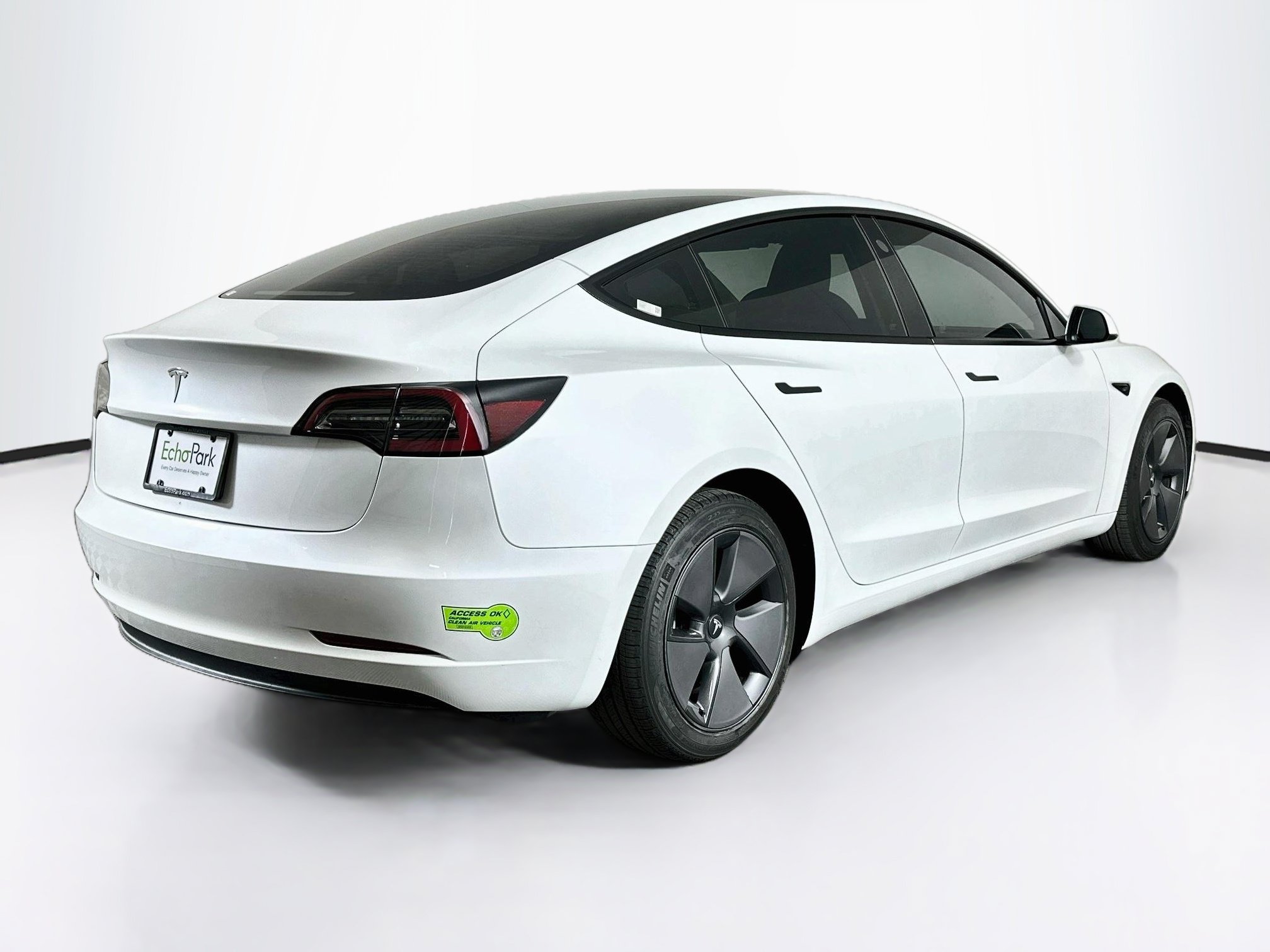 Used 2023 Tesla Model 3 Standard Range RWD image 9