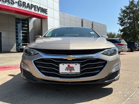 Used 2024 Chevrolet Malibu LT FWD image 3