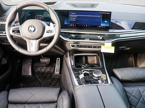 New 2026 BMW X5 xDrive50e image 21