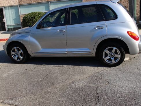 Used 2005 Chrysler PT Cruiser Touring image 5