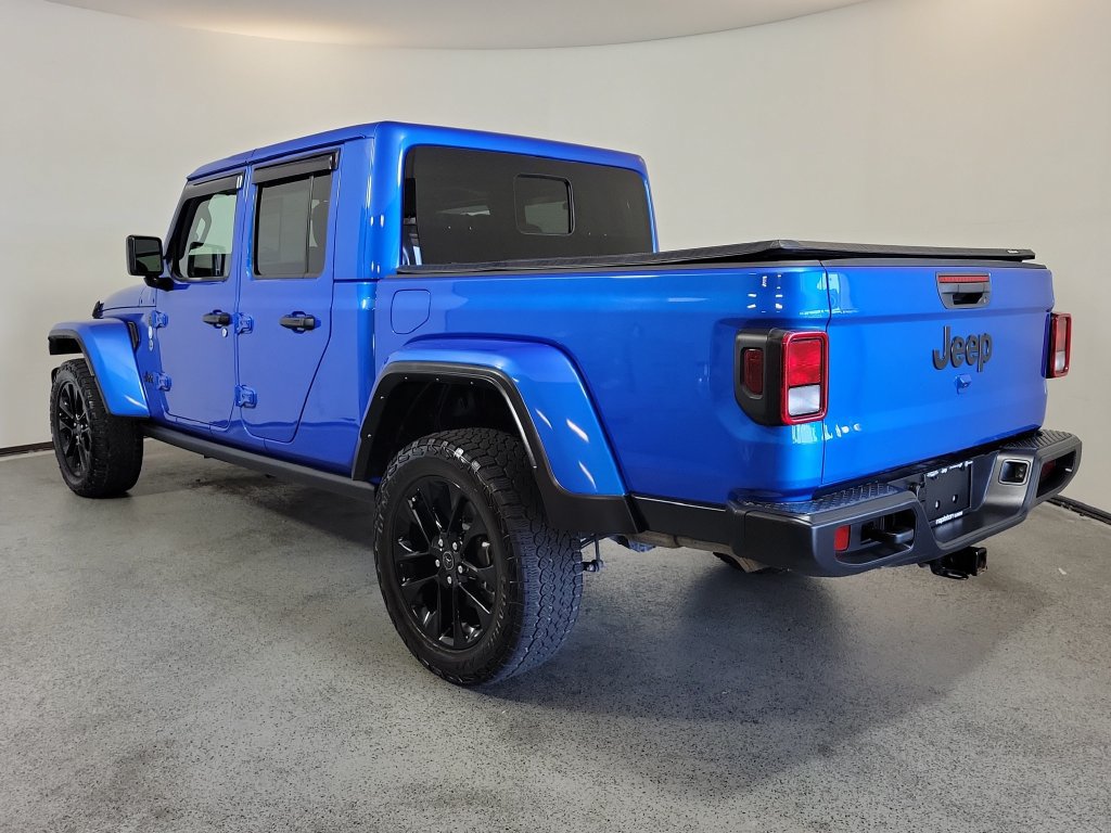 Used 2024 Jeep Gladiator Sport AWD/4WD image 5