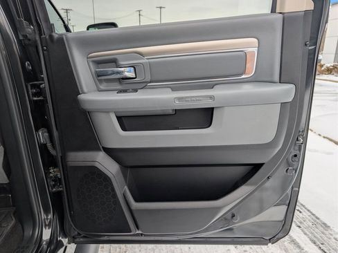 Used 2018 RAM 1500 SLT image 18