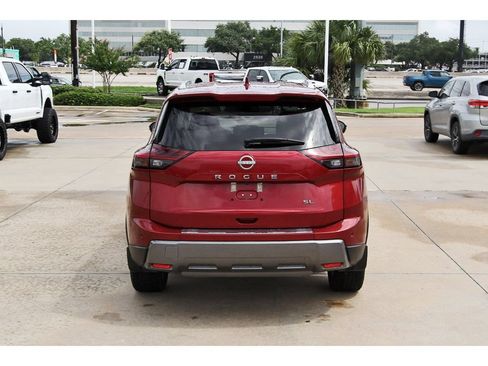 Used 2025 Nissan Rogue SL FWD image 5
