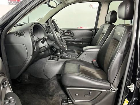 Used 2008 Chevrolet TrailBlazer SS w/ Sun And 6-Disc Cd Package AWD/4WD image 23