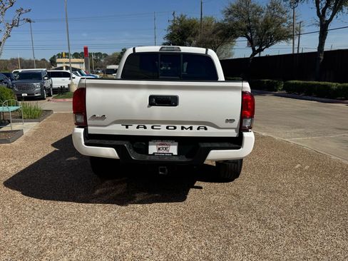 Used 2023 Toyota Tacoma SR image 9