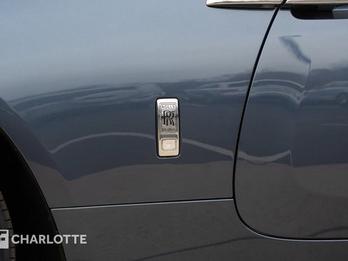 Used 2019 Rolls-Royce Wraith image 10