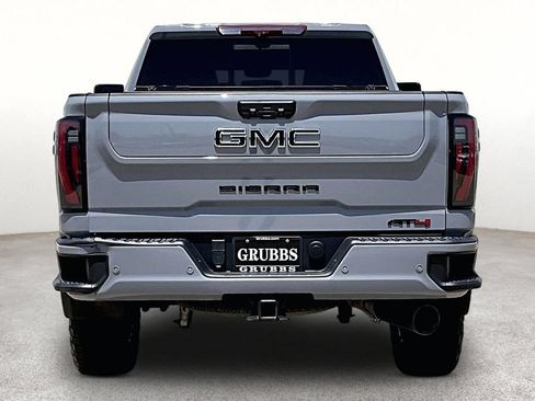 Used 2024 GMC Sierra 2500 AT4 w/ AT4 Premium Plus Package AWD/4WD image 5