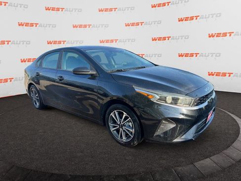 Used 2022 Kia Forte LXS FWD image 7