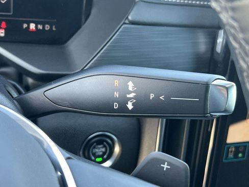 Used 2025 GMC Acadia Elevation image 16