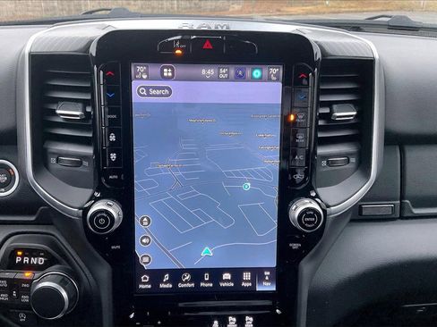 New 2026 RAM 1500 4x4 Crew Cab image 13