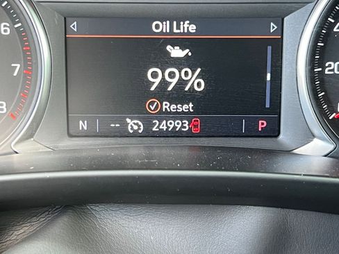 Used 2025 Chevrolet Blazer LT image 36