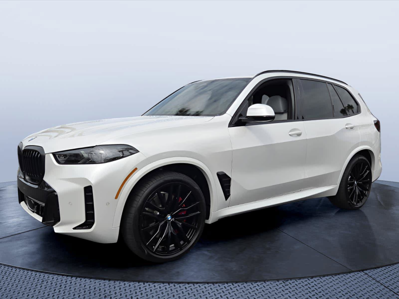 Used 2026 BMW X5 sDrive40i w/ M Sport Package RWD image 2