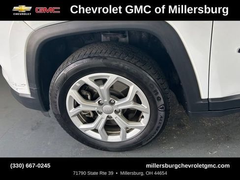 Used 2024 Jeep Compass Latitude AWD/4WD image 10