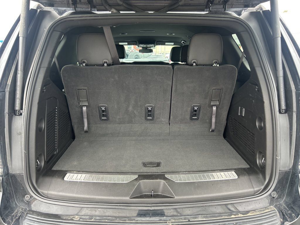 Used 2025 Chevrolet Tahoe Z71 AWD/4WD image 41