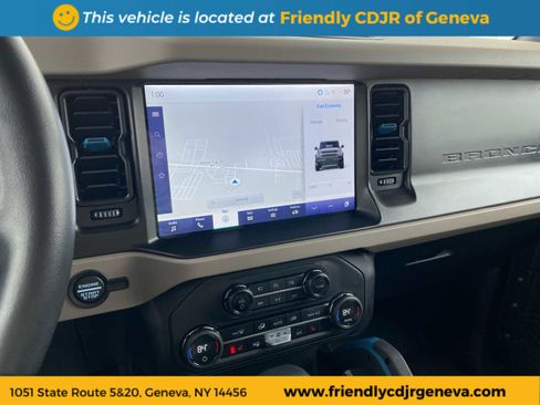 Used 2023 Ford Bronco Wildtrak image 16