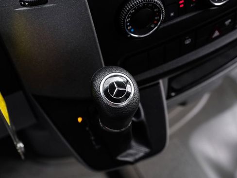 Used 2015 Mercedes-Benz Sprinter 3500 w/ High Idle Fixed Package image 20