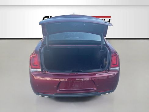 Used 2022 Chrysler 300 S RWD image 27