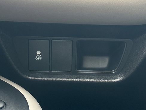 New 2026 Honda HR-V LX image 29