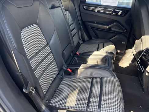 Used 2021 Porsche Cayenne GTS image 18