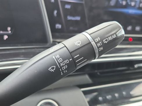 Used 2021 Cadillac Escalade Sport w/ LPO, Illumination Package image 26