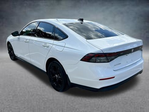 Used 2025 Honda Accord SE image 7