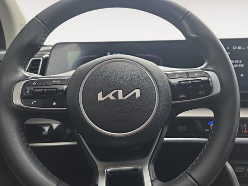 Certified 2024 Kia Sportage EX image 11