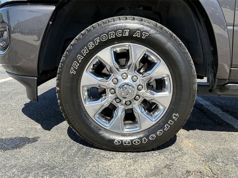 Used 2024 RAM 3500 Limited image 9