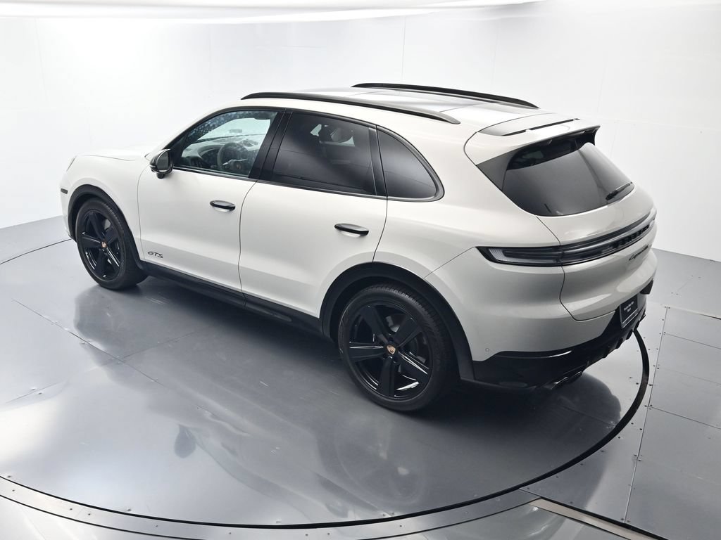 Certified 2026 Porsche Cayenne GTS AWD/4WD image 36
