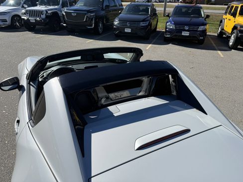 Used 2017 MAZDA MX-5 Miata RF Grand Touring image 10