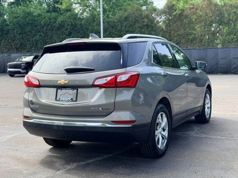 Used 2018 Chevrolet Equinox Premier w/ Infotainment II Package AWD/4WD image 4