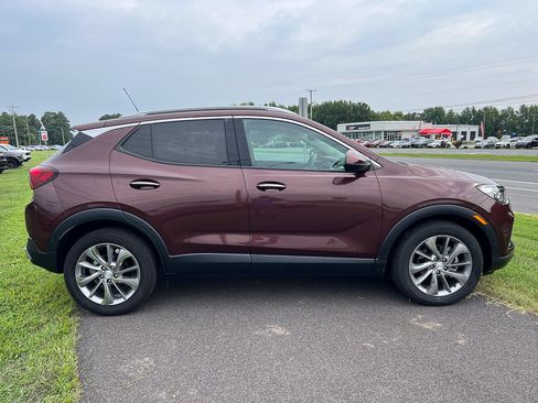 Used 2023 Buick Encore GX Essence w/ Advanced Technology Package FWD image 8