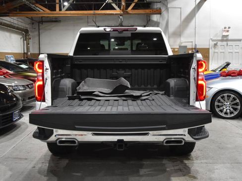 Used 2022 Chevrolet Silverado 1500 LTZ w/ LTZ Premium Package AWD/4WD image 53