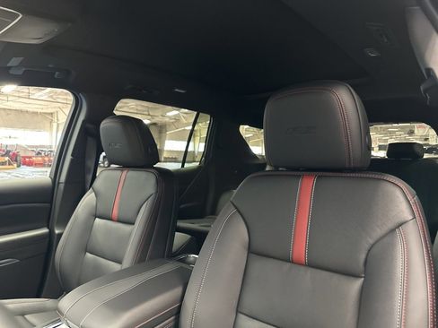 New 2026 Chevrolet Traverse RS w/ LPO, Floor Liner Package image 5
