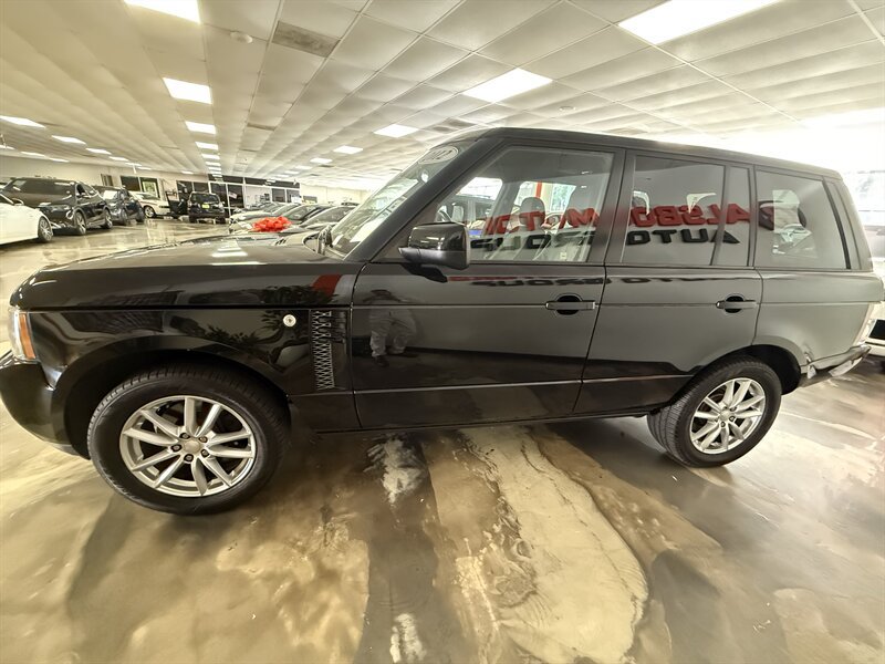 Used 2012 Land Rover Range Rover HSE AWD/4WD image 3