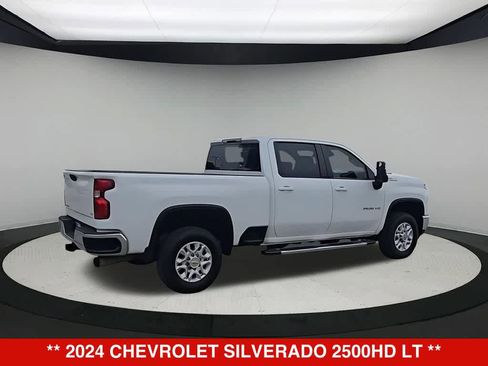 Used 2024 Chevrolet Silverado 2500 LT AWD/4WD image 8