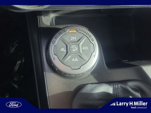 Used 2022 Ford Bronco Badlands image 33