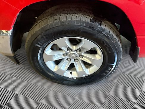 Certified 2023 RAM 1500 Laramie image 33