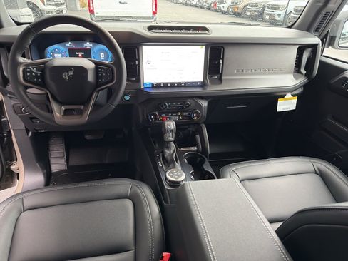 New 2026 Ford Bronco Badlands AWD/4WD image 21