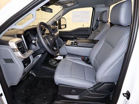 New 2026 Ford F550 4x4 Regular Cab Super Duty image 10